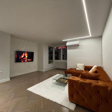 The Alchemist Luxury Apartment Скопье Экстерьер фото