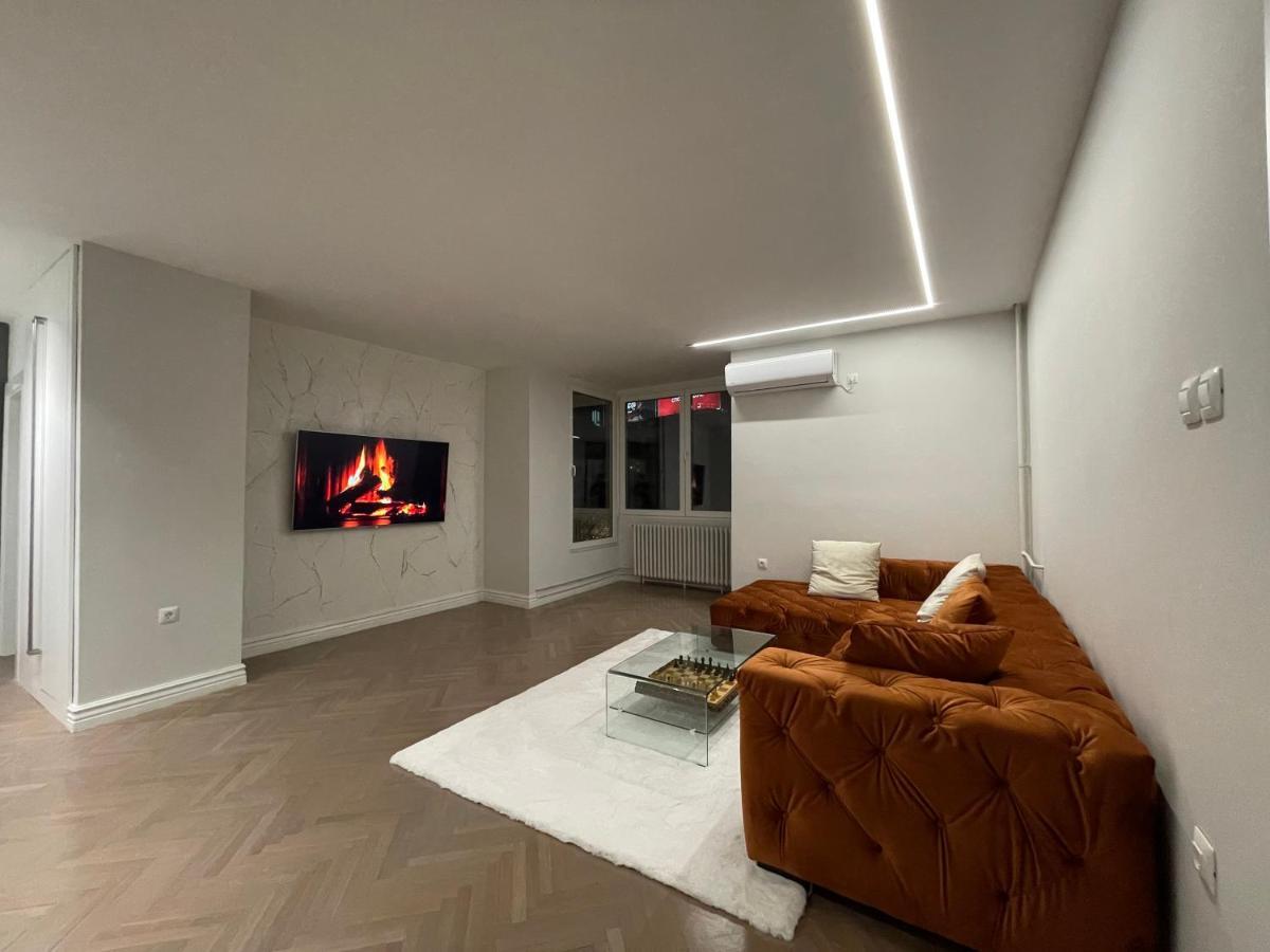 The Alchemist Luxury Apartment Скопье Экстерьер фото