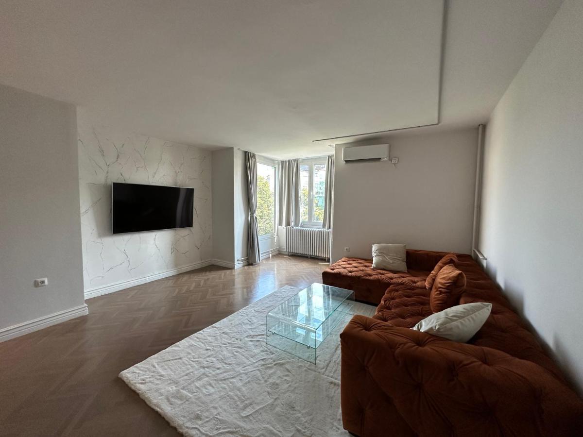 The Alchemist Luxury Apartment Скопье Экстерьер фото