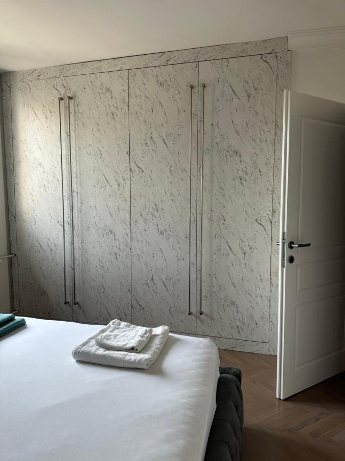 The Alchemist Luxury Apartment Скопье Экстерьер фото
